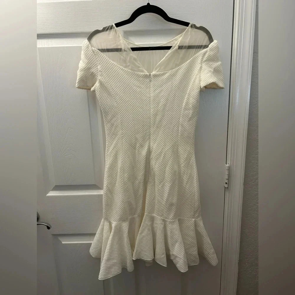 NINA RICCI women's textured ivory mini dress with capped sleeve  38 / US 4 - Picture 4 of 6